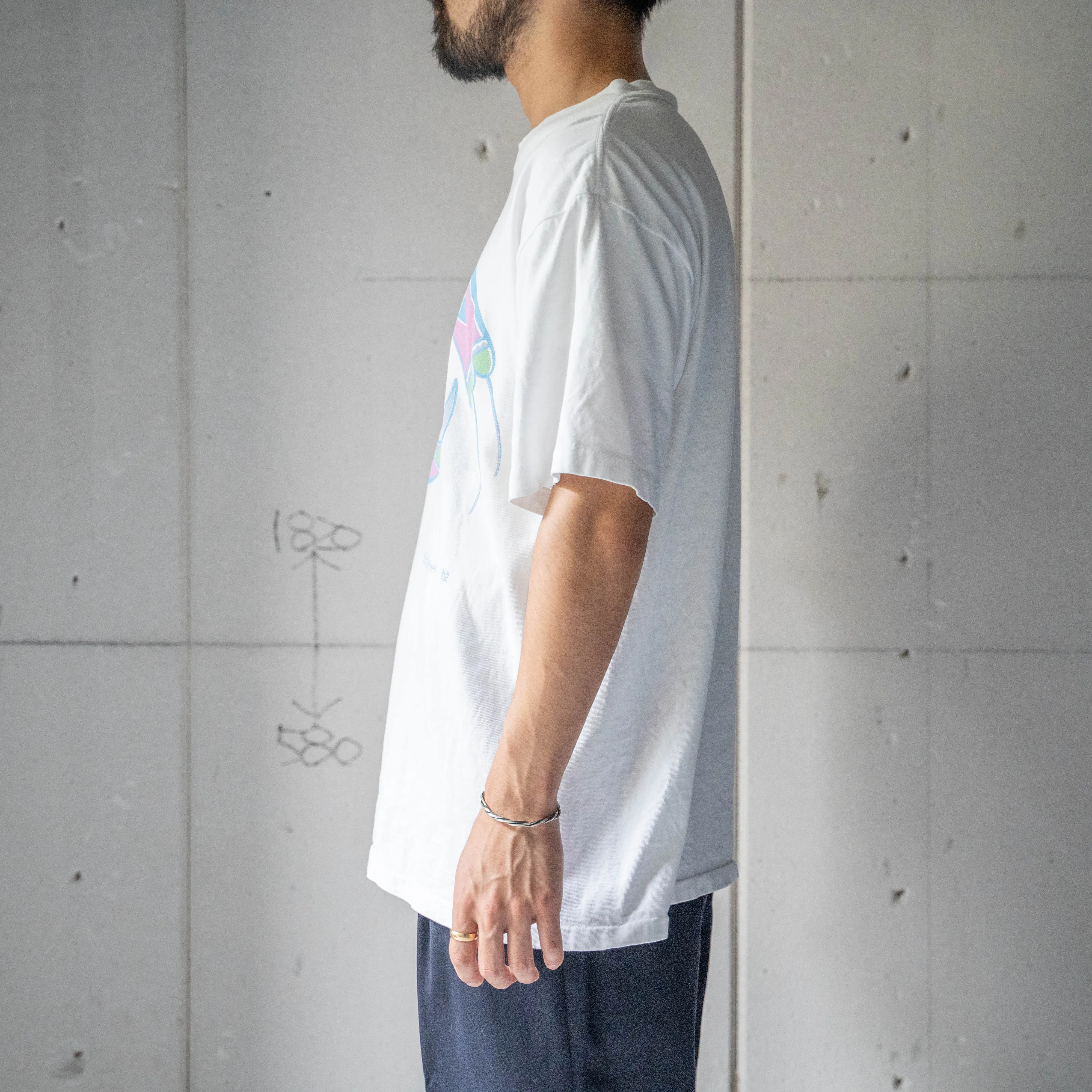 1980s white color graffic print T-shirt 'made in USA' -single stitch-