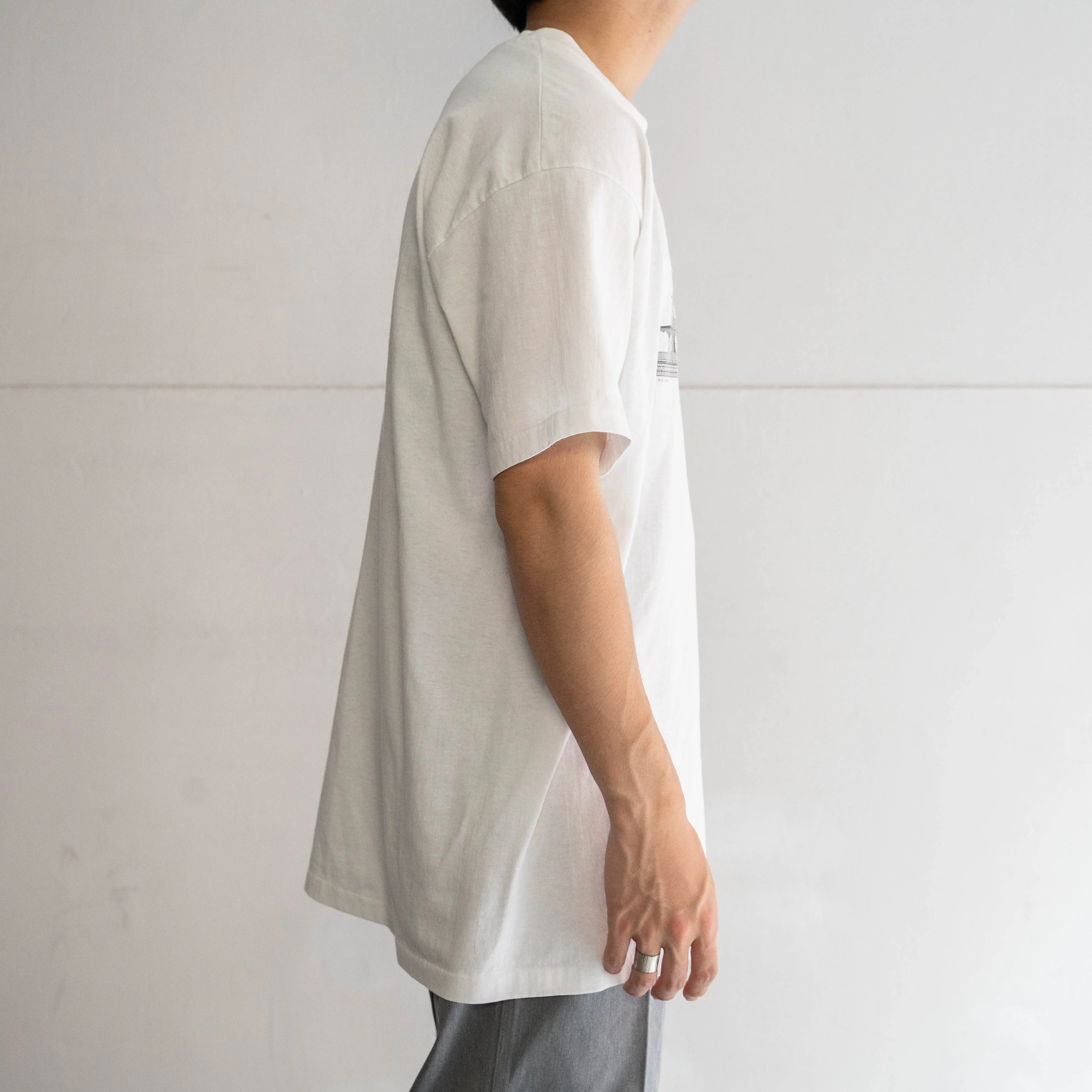 1980s white color print T-shirt 'made in USA' -single stitch-