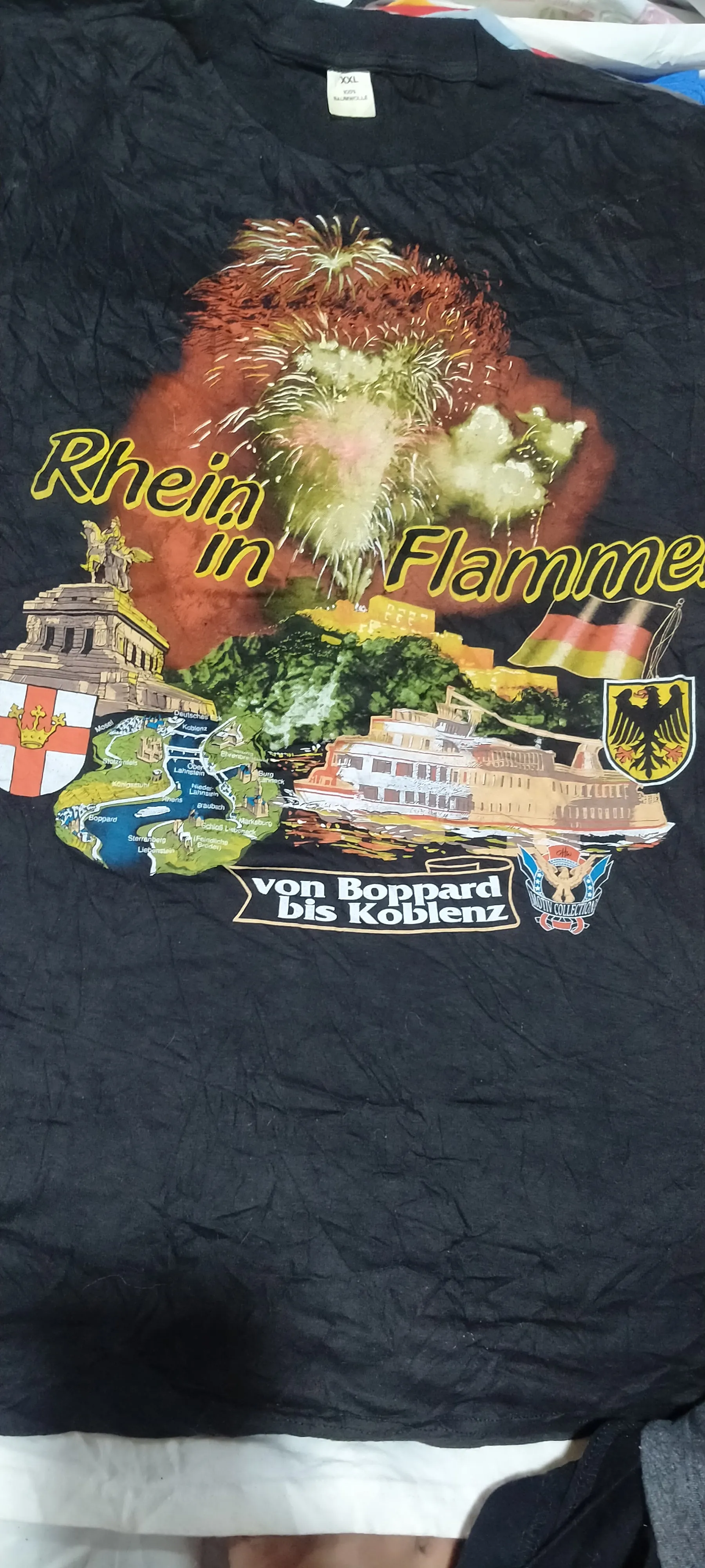 28 pieces of print shirts