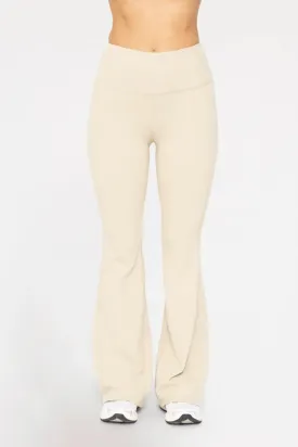 Mono B High-Waisted Flare Leggings – Sculpting, Stretchy & Ultra-Flattering